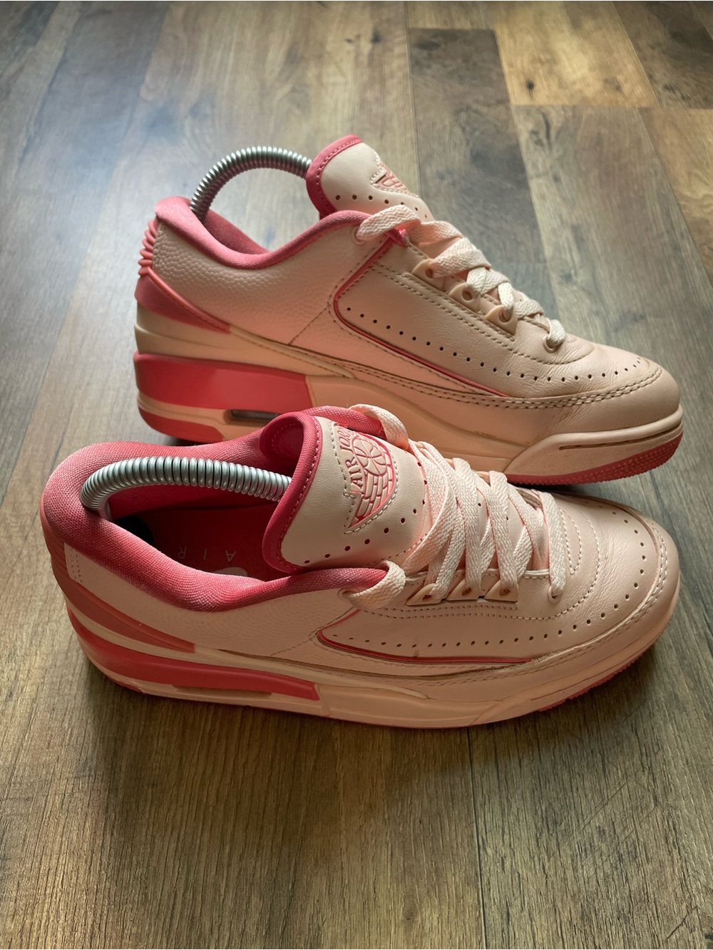 Air Jordan 2/3 Washed Coral 
 Low-Top Athletic Sneakers